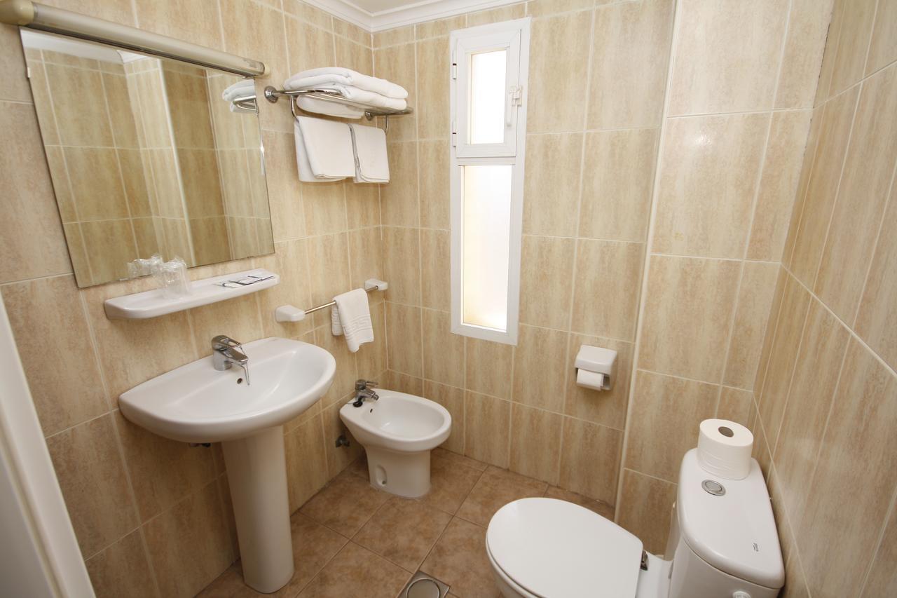 Apartamentos Niza Benidorm Phòng bức ảnh